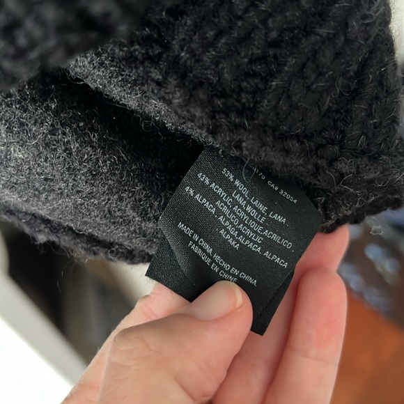 ✨ Anthropologie “Sleeping on Snow” Wool Knit Poncho – Size XS/S ✨ - Picture 3 of 4